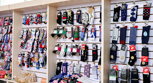 Zhuji Bolong Socks Co, Ltd ..