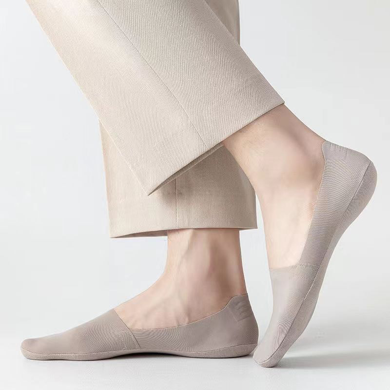 Isang piraso ng Ice Silk Cotton Sole Men's Invisible Socks