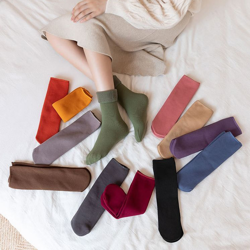 Medyas para sa mga bata, midsole, taglagas at taglamig na vertical guhitan, imitasyon cashmere snow medyas, kalalakihan at kababaihan makapal na pelus, anti slip at mainit na medyas sa sahig Medyas para sa mga bata, midsole, taglagas at taglamig na vertical guhitan, imitasyon cashmere snow medyas, kalalakihan at kababaihan makapal na pelus, anti slip at mainit na medyas sa sahig