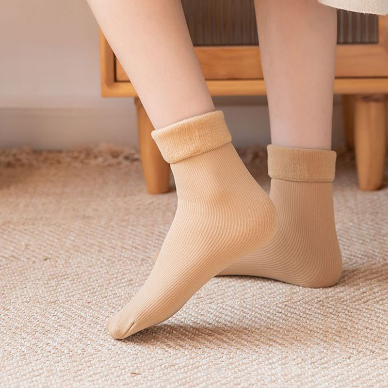 Medyas para sa mga bata, midsole, taglagas at taglamig na vertical guhitan, imitasyon cashmere snow medyas, kalalakihan at kababaihan makapal na pelus, anti slip at mainit na medyas sa sahig Medyas para sa mga bata, midsole, taglagas at taglamig na vertical guhitan, imitasyon cashmere snow medyas, kalalakihan at kababaihan makapal na pelus, anti slip at mainit na medyas sa sahig