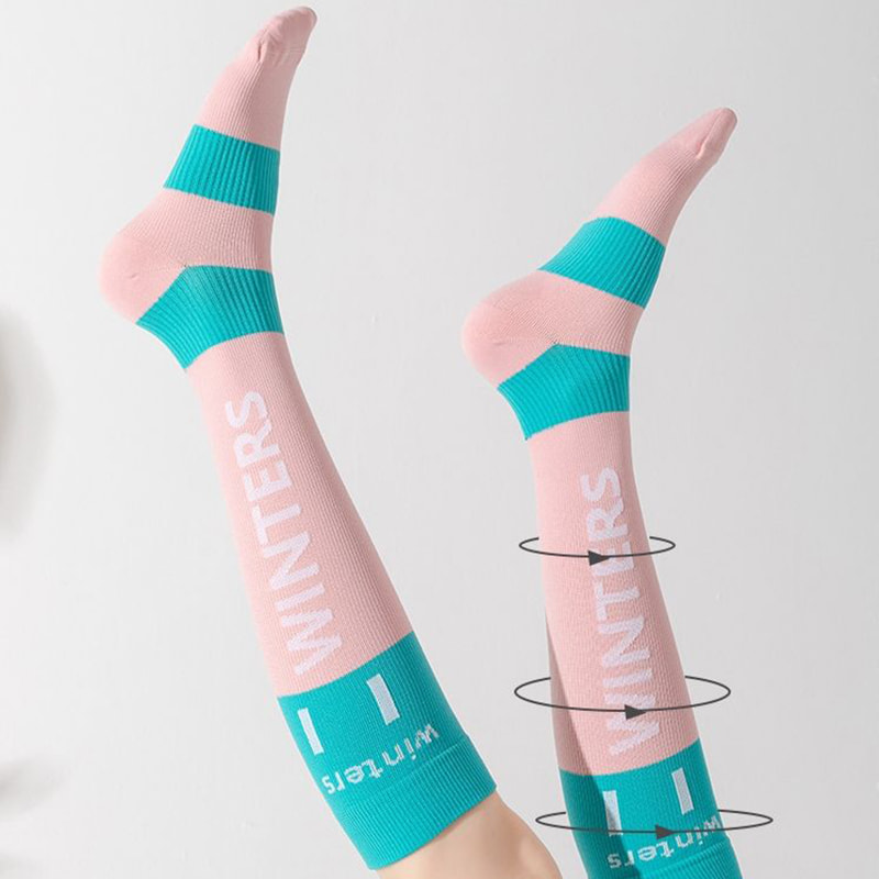 Ang mga kalamnan ng palakasan ay maaaring mag -compress ng mga medyas para sa propesyonal na fitness ng kababaihan, tumatakbo, lumaktaw na lubid, presyon, slimming legs, medyas ng guya Ang mga kalamnan ng palakasan ay maaaring mag -compress ng mga medyas para sa propesyonal na fitness ng kababaihan, tumatakbo, lumaktaw na lubid, presyon, slimming legs, medyas ng guya