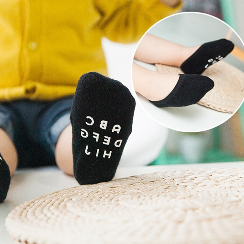 Mababaw na bibig na hindi nakikita ang mga medyas ng bangka ng mga bata, manipis na koton, anti slip na medyas ng sanggol, medyas ng mga bata, pinagsama ang koton Mababaw na bibig na hindi nakikita ang mga medyas ng bangka ng mga bata, manipis na koton, anti slip na medyas ng sanggol, medyas ng mga bata, pinagsama ang koton