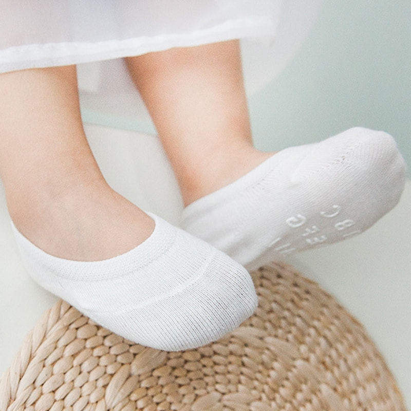 Mababaw na bibig na hindi nakikita ang mga medyas ng bangka ng mga bata, manipis na koton, anti slip na medyas ng sanggol, medyas ng mga bata, pinagsama ang koton Mababaw na bibig na hindi nakikita ang mga medyas ng bangka ng mga bata, manipis na koton, anti slip na medyas ng sanggol, medyas ng mga bata, pinagsama ang koton