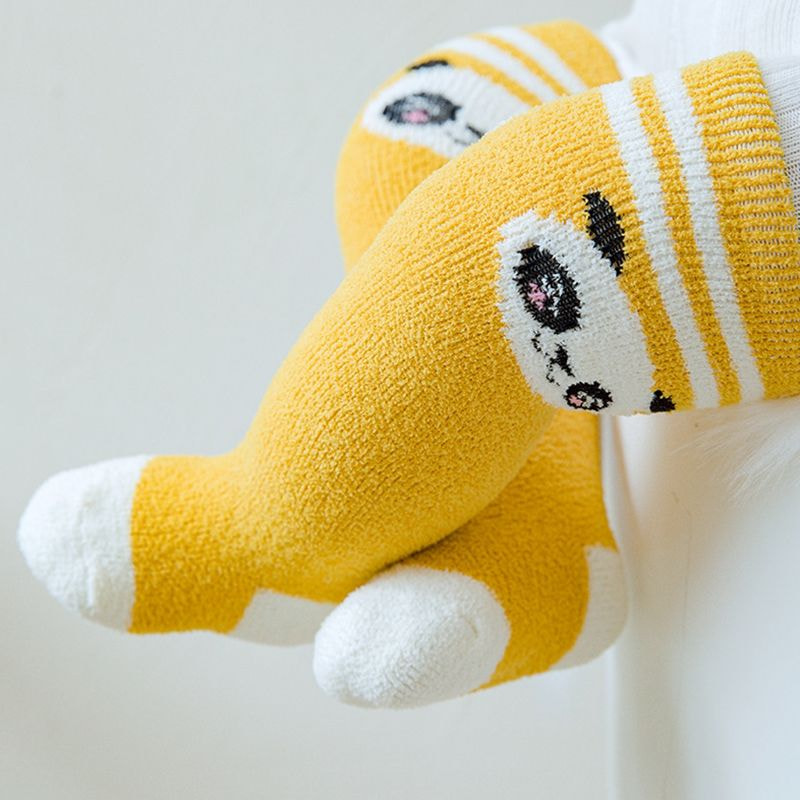 Baby Long Socks sa Stock Autumn at Winter Makapal na Coral Velvet Men at Women’s Baby Knee Socks Newborn Long Socks